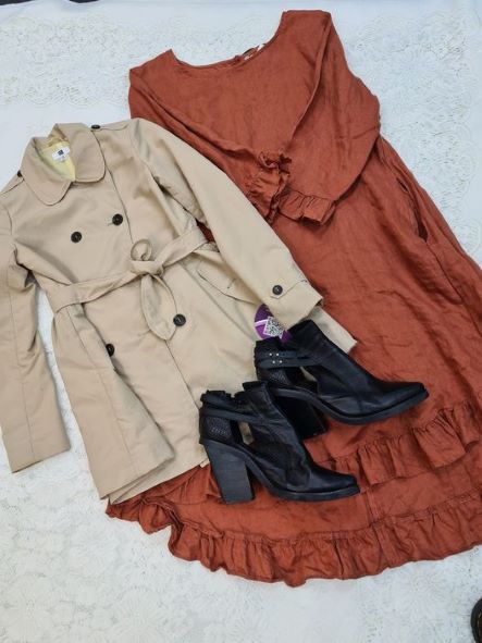 Jenny's Flatlay - Dress & Trench Coat